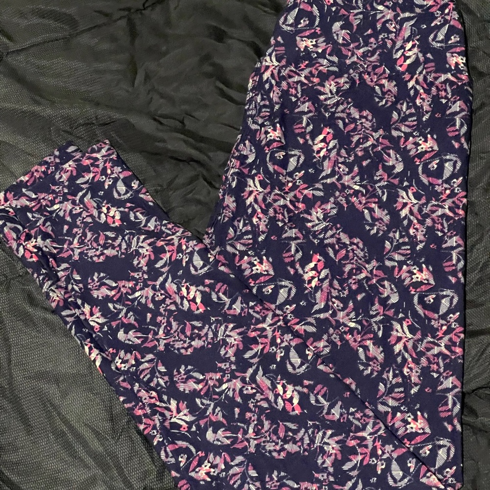 • Lularoe OS Leggings • Size 2-10 •